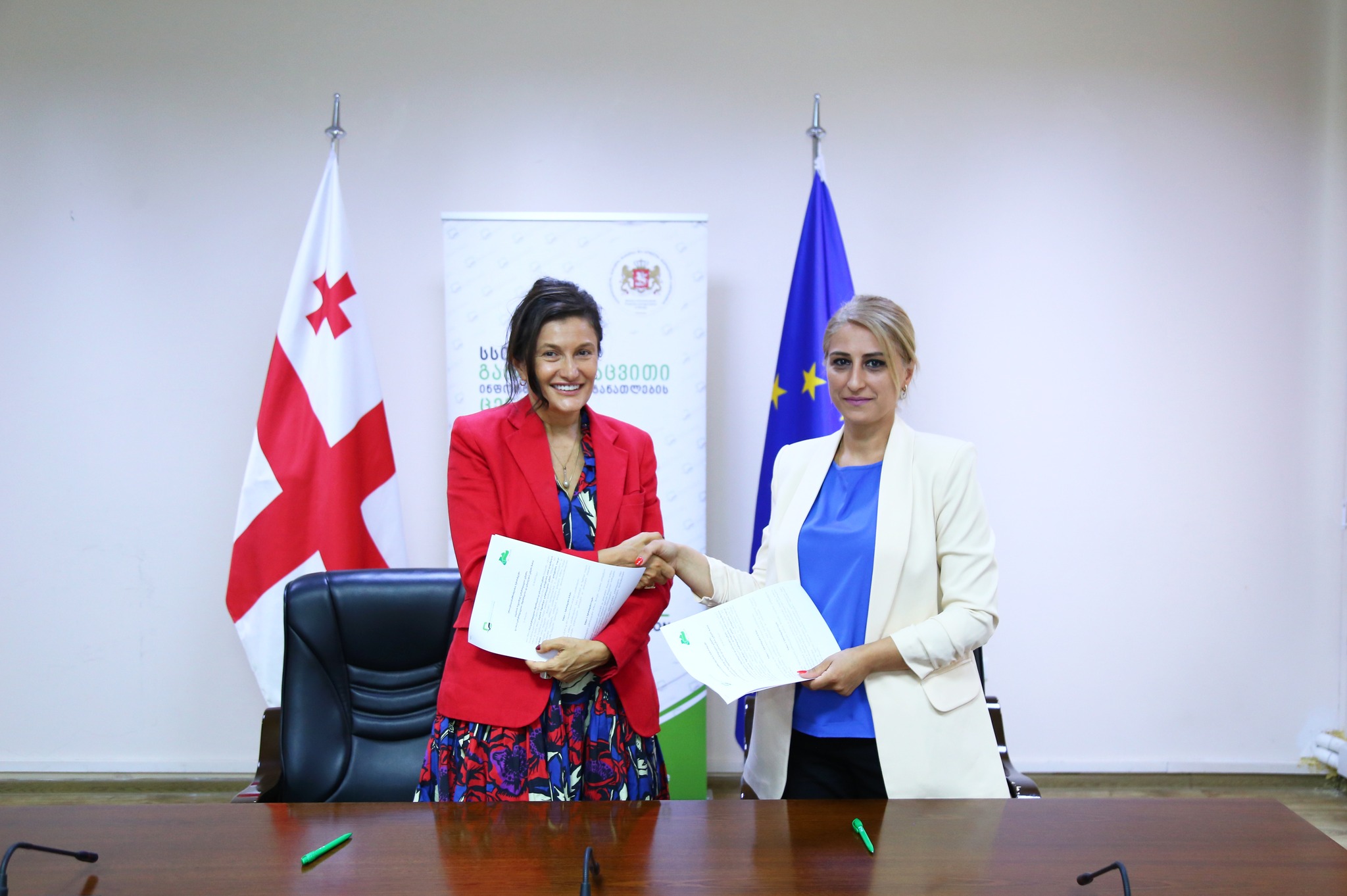 A memorandum was signed between the EIEC and the Regional  Environmental Center for the Caucasus (REC CAUCASUS)