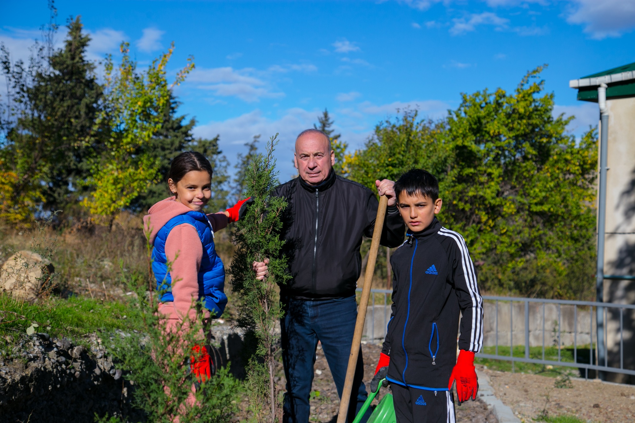 A greening action was held in the Dzegvi shelter
