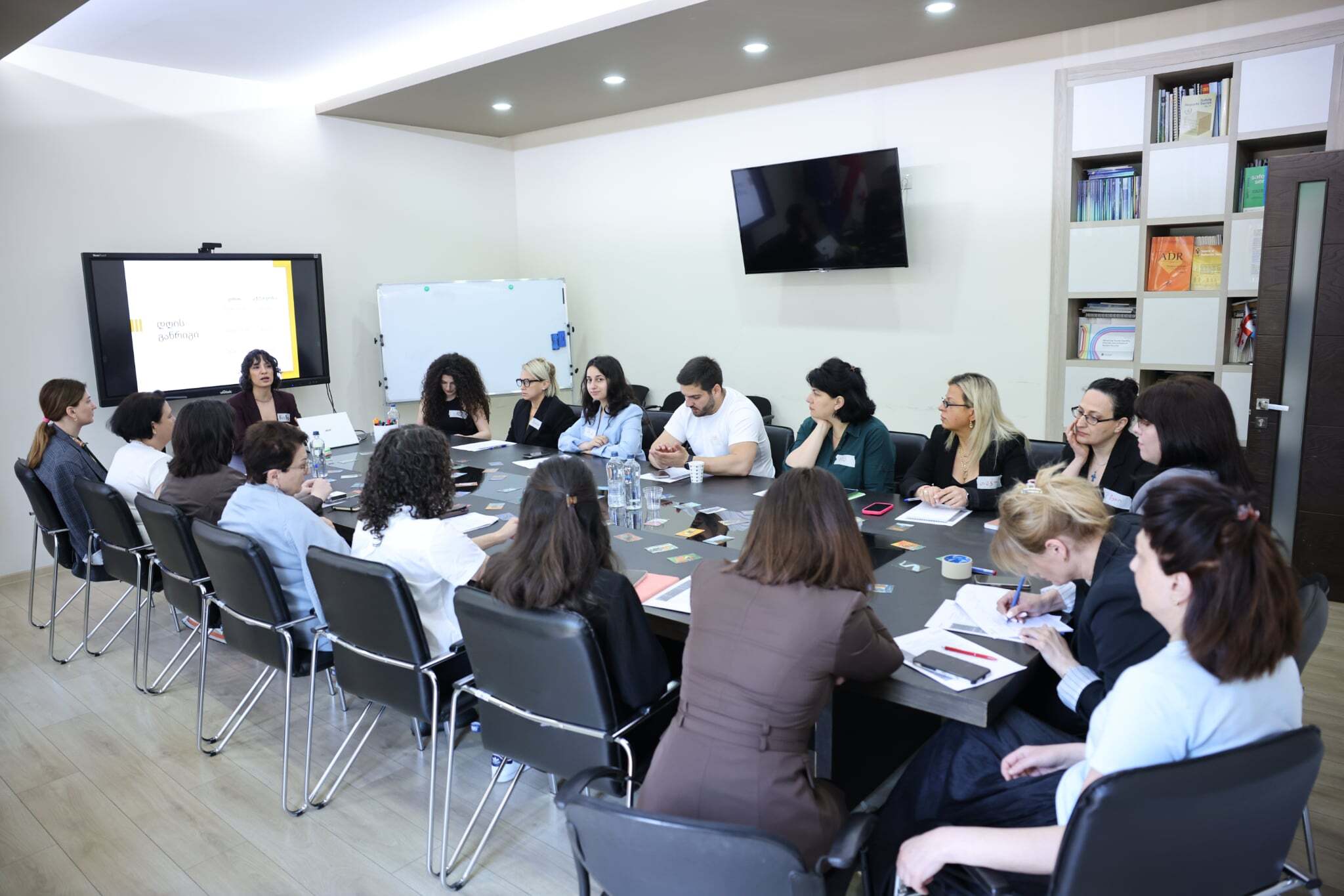 A training course on “Effective Business Communication Strategies and Practical Skills” was held for employees of the Nuclear and Radiation Safety Agency.