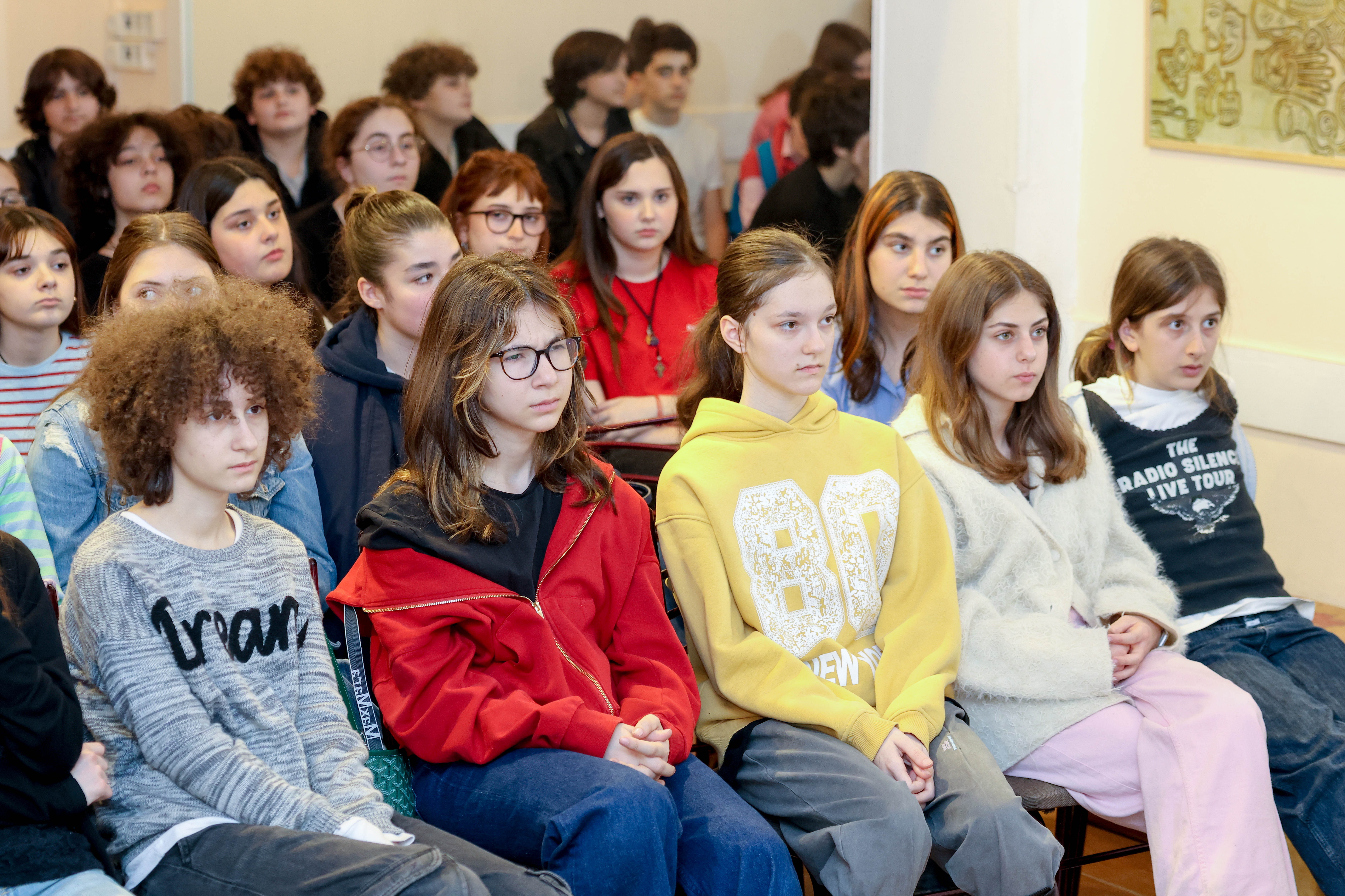 სენტ-ეგზიუპერის სკოლის მოსწავლეებთან დედამიწის დღესთან დაკავშირებით საინფორმაციო-შემეცნებითი შეხვედრა გაიმართა