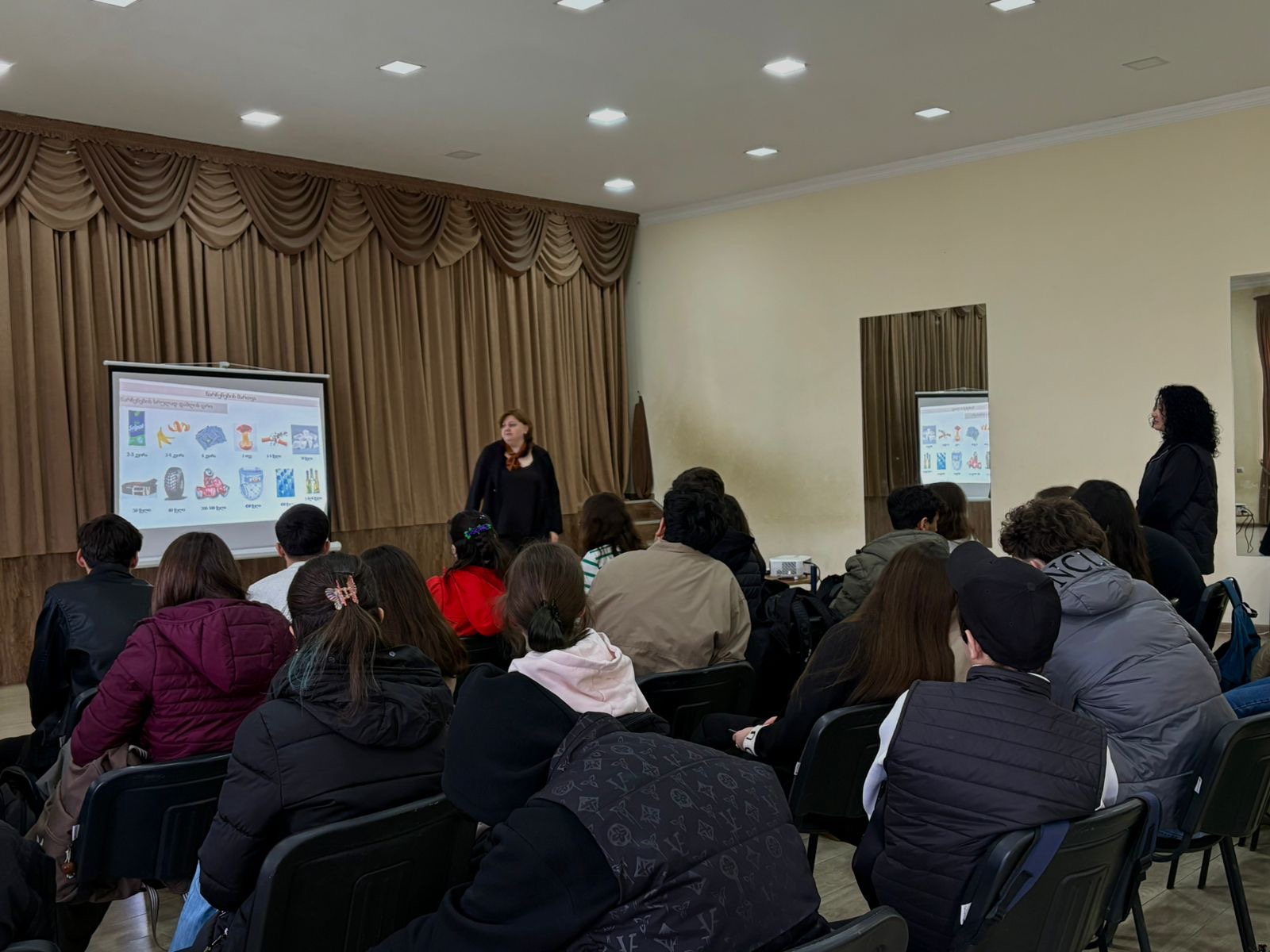 პლასტმასის შემცირებაზე ცნობიერების ამაღლების მიზნით თბილისის 71-ე საჯარო სკოლაში საინფორმაციო შეხვედრა გაიმართა