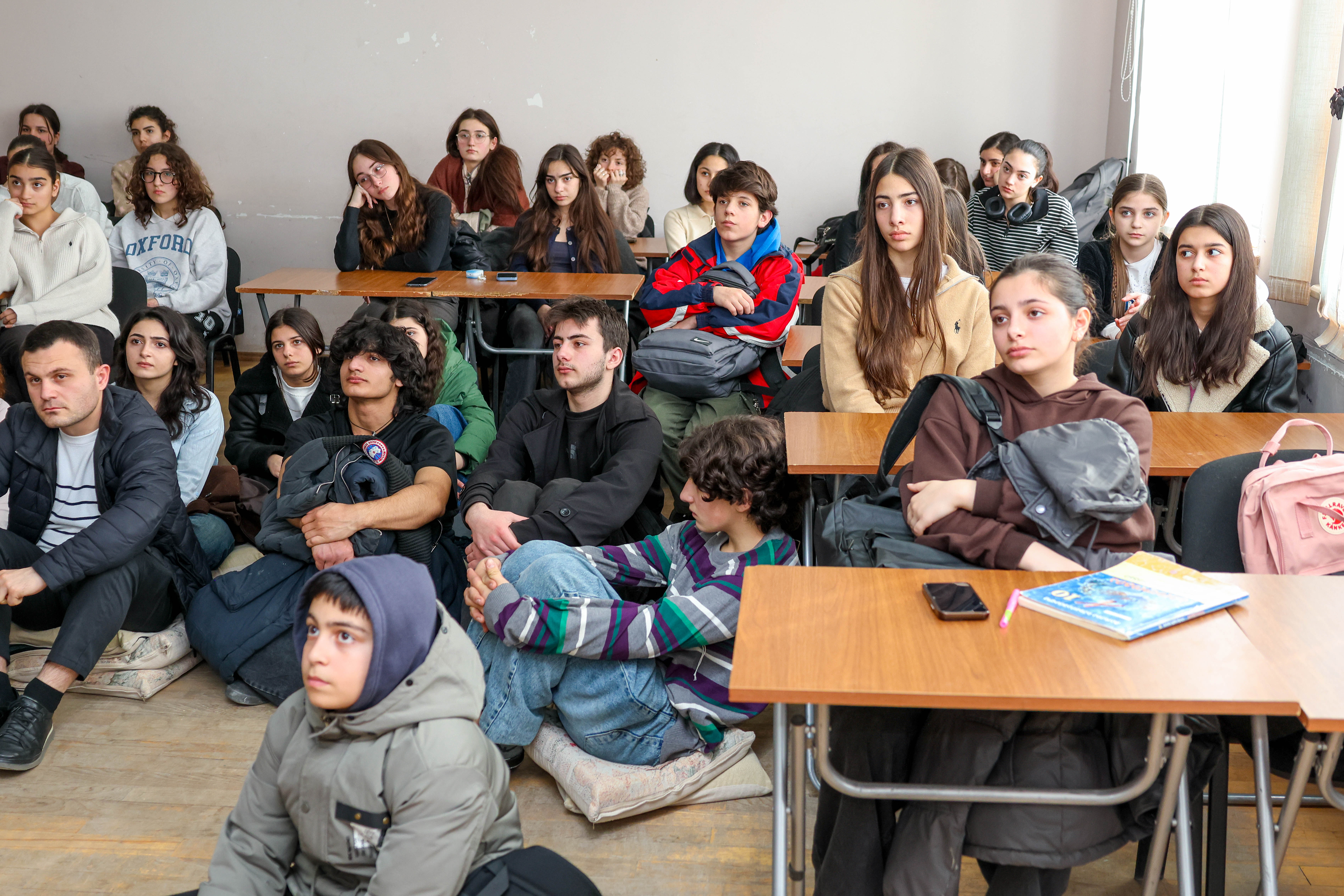 თბილისის 130-ე და 103-ე საჯარო სკოლის მოსწავლეებისთვის პლასტმასის გამოყენების შემცირების, ნარჩენების მართვის საკითხებზე და დეფიციტური პროფესიების შესახებ საინფორმაციო-შემეცნებითი შეხვედრები გაიმართა